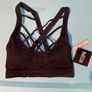 NWT strappy sexy victoria’s secret / victoria sport adjustable sports bra 🔥🌴